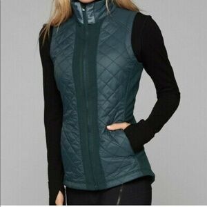 Athleta Rock Springs teal quilted vest XXS